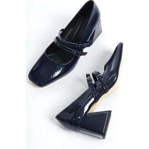 Culia Lacivert Rugan Mary Jane Çift Bant Küt Burun Topuklu Ayakkabı
