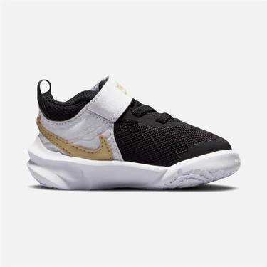 Nike team hustle d8 black hotsell