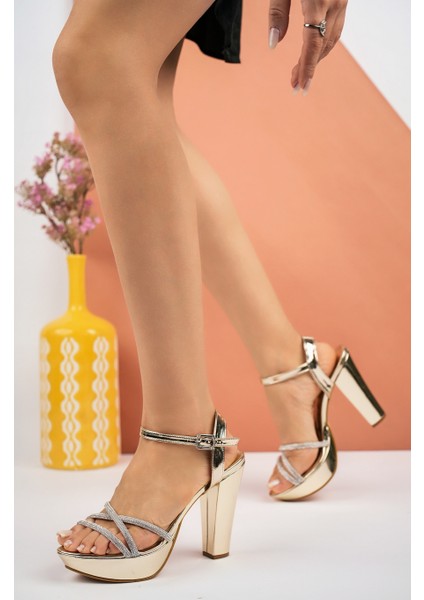 Altın Kadın Üç Çapraz Taşlı Abiye Platform Topuklu Ayakkabı - Altın Dore - 35 modelleri