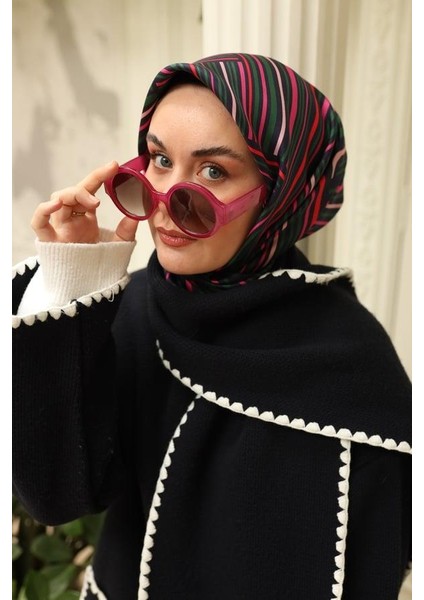 Lacivert-Şeker Pembe Geometrik Desenli Tivil Ipek Eşarp 11417-08