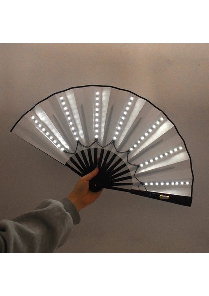 Yeşil Işıklı LED Katlanır Fan Gece Kulübü Dans Işıkları Fan Misafirler Için Düğün Hediyesi Karanlıkta Parlayan Doğum Günü Partisi Malzemeleri Cadılar Bayramı (Yurt Dışından) indirimleri
