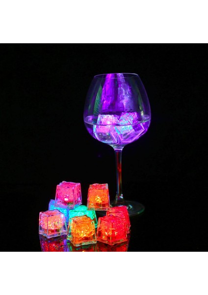 Yeşil 3 Adet Ev Dekor Aydınlık LED Buz Küpleri Parlayan Parti Topu Flaş Noel Cadılar Bayramı Festivali Karanlıkta Glow Parti Malzemeleri (Yurt Dışından) modelleri