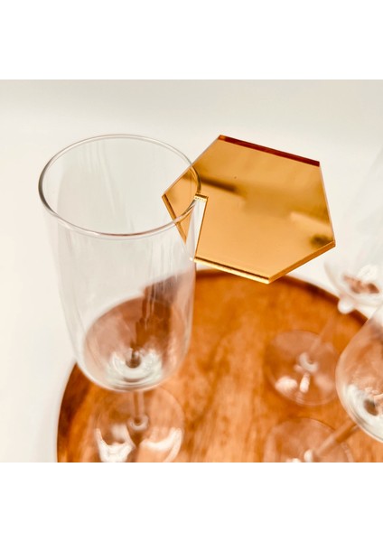 Altın 1.6mm 25 Adet 4 Şekil Akrilik Şarap Cam Takılar Içecek Etiketi Boş Kokteyl Etiketleri Düğün Için Düğün Yeri Isimleri, Düğün Etiketi Içecek Işaretleyiciler Altın (Yurt Dışından) indirimleri