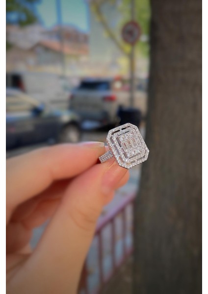 Gümüş Baget Taşlı Kadın Yüzük OZ56E26 fiyatları