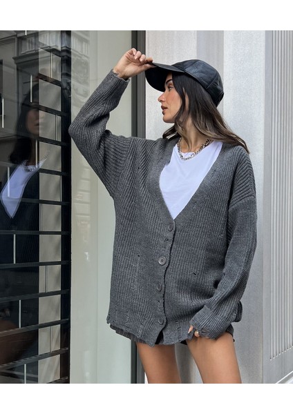 Gri Yırtık Detaylı Hırka 26050 fiyatları