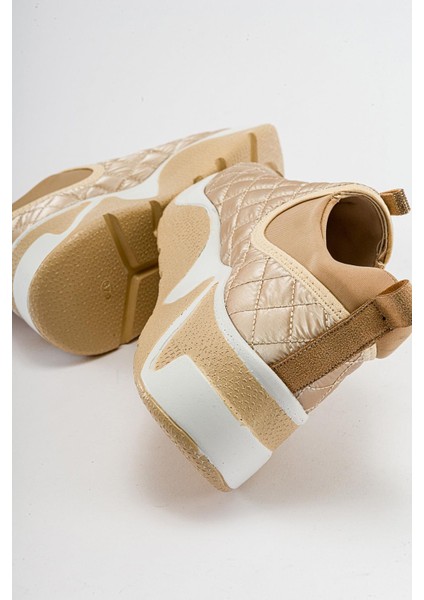 Kare Desen Taşlı Spor Ayakkabı BEJ fırsatları