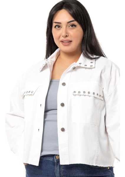 Büyük Beden Kapaklı Cepli Eteği Pis Dikişli Metal Aksesuarlı Beyaz Ceket fırsatları