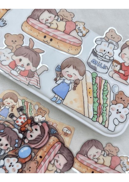 Sevimli Kız ve Sevimli Dostları Büyük Boy 27 Adet Şeffaf Sarı Paket Pet Sticker Çıkartma