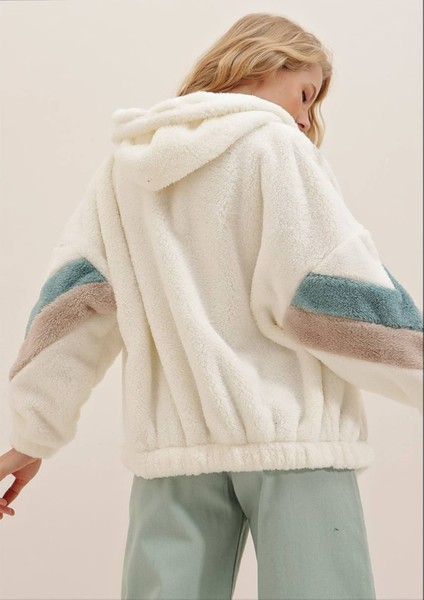 Oversize Welsoft Kumaş Kol Detay Cepsiz Incibeyaz Hırka Kadın