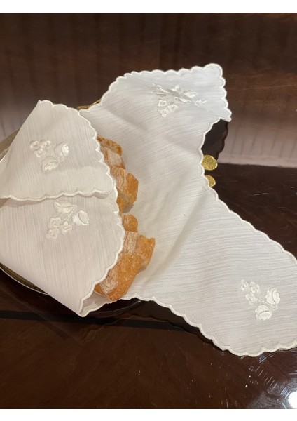 Nakışlı Ekmek Örtüsü. Gül Desenli