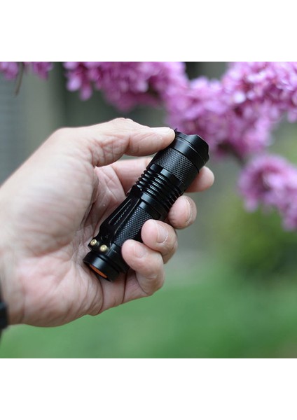 Ha Taşınabilir T6 LED El Feneri Açık Hava Kampı Için Süper Parlak El Feneri-Siyah (Yurt Dışından) indirimleri