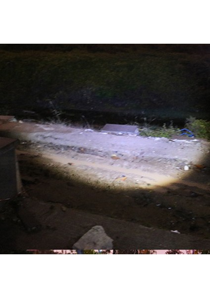 Açık Kamp Için Taşınabilir T6 LED El Feneri Süper Parlak El Feneri - Siyah (Yurt Dışından) indirimleri