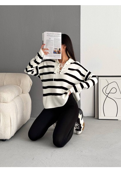 Standart Beden Çizgili Yaka Bağcık Detaylı Kuşgözü Triko Kazak fiyatları