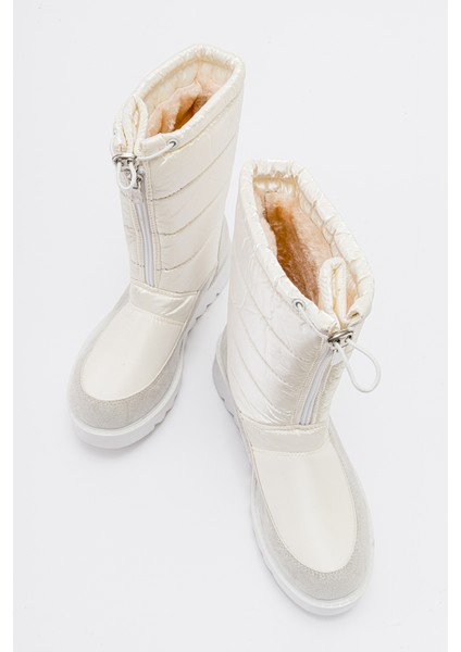 Vay Beyaz Fermuarlı Kadın Kar Botu modelleri
