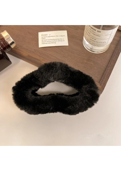 Kadın Peluş Model Büyük Boy Mandal Toka