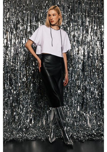 Suni Deri Yırtmaçlı Midi Etek