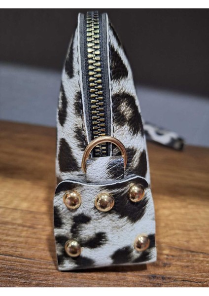 Kadın Siyah Beyaz Leopar Desenli El Askılı Portföy Clutch modelleri