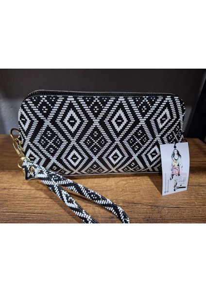 Kadın Siyah Beyaz Türk Motifli Desenli El Askılı Portföy Clutch