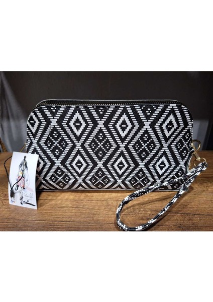 Kadın Siyah Beyaz Türk Motifli Desenli El Askılı Portföy Clutch fiyatları