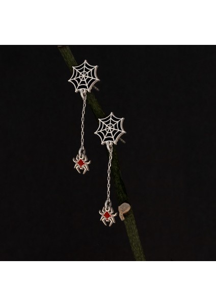 925 Ayar Gümüş Kırmızı Mineli Sallantılı Örümcek Küpe