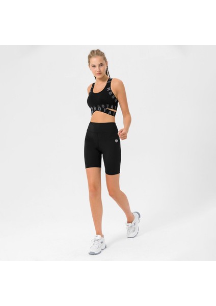 Naka Logo Basic Shorts