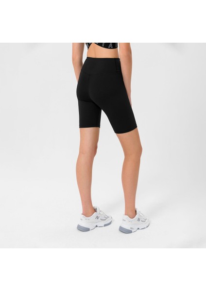 Naka Logo Basic Shorts