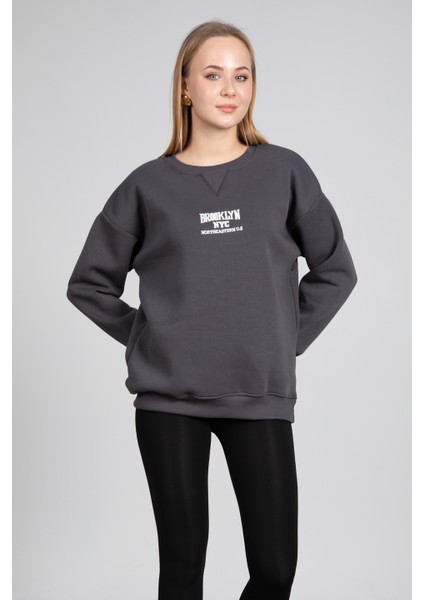 Barrels and Oil Bisiket Yaka Yazı Nakışlı Sweatshirt Antrasit