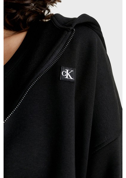 Calvin Klein Pamuklu Kapüşonlu Crop Fit Sweat J20J222885BEH Bayan Sweat J20J222885 Beh