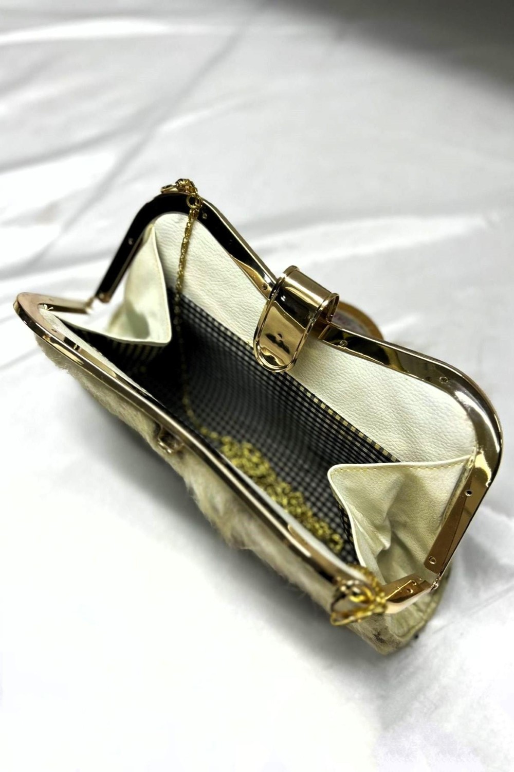 Keyifli Moda Kadın Bej Suni Kürk Zincirli El ve Omuz Clutch Portföy Çanta görsel 3