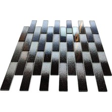 MozaiKristaL Mutfak Tezgah Arası Kristal Cam Mozaik. Cam Ölçüsü: 23X98X4 Mm. File Ölçüsü: 30X30 Cm. Renk: Beyaz-Siyah Gümüş Efekt. ( 1 Koli = 1 M2 FİYATIDIR )
