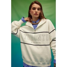 Tubia Şardonlu Yarım Fermuarlı Baskılı Sweatshirt