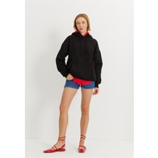 Tubia Kadın Siyah Kapüşonlu Oversize Sweatshirt