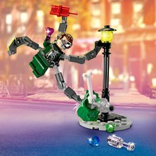 LEGO Marvel Motosiklet Takibi: Örümcek Adam Doktor Oktopus’a Karşı 76275 - 6 Yaş ve Üzeri Süper Kahraman Seven Çocuklar için Yaratıcı Oyuncak Yapım Seti (77 Parça)