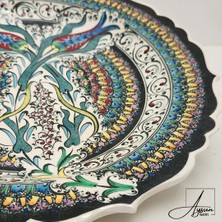 Aysun Hand Art Aysunhandart Ipek Desen Çerçeveli Merkezinde Lale Motifli El Yapımı Seramik Tabak