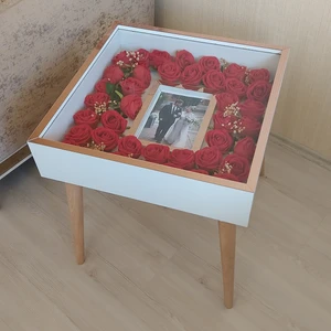 Hkm Ticaret Beyaz-Rose  Fotoğraf Bölümlü Yan Sehpa! Çiçek ve Gül Dizaynı Için Anı Sehpası! Gül Kutusu! Çiçek Sehpası!