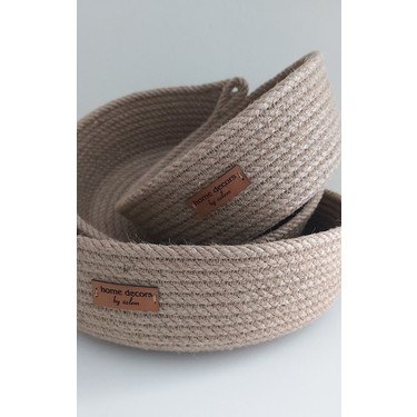 Qizning mushuki ketyapti