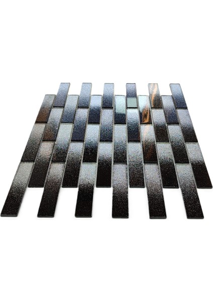 Mutfak Tezgah Arası Kristal Cam Mozaik. Cam Ölçüsü: 23X98X4 Mm. File Ölçüsü: 30X30 Cm. Renk: Beyaz-Siyah Gümüş Efekt. ( 1 Koli = 1 M2 FİYATIDIR ) fırsatları