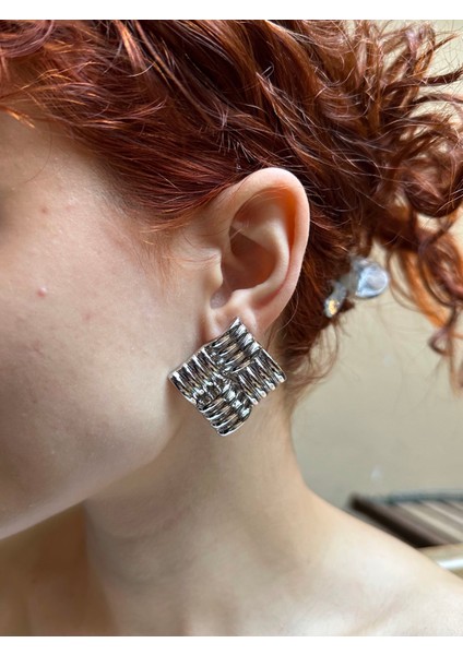 Kare Plaka Hailey Küpe