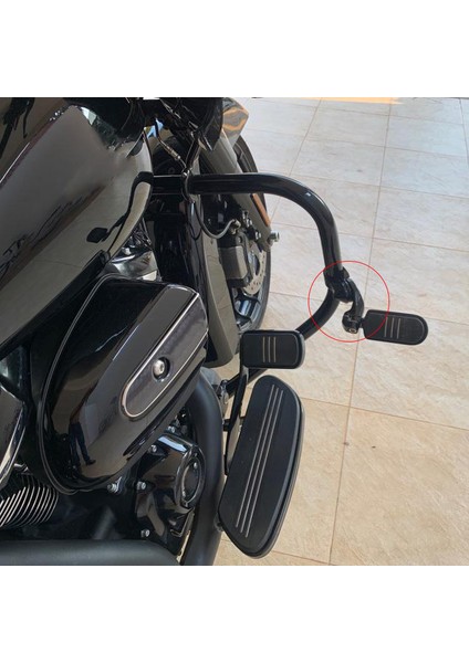 1-1/4 Inç Kısa Açılı Otoyol Mandalları Montaj Kiti Touring Electra Road Glide Motor Koruma Ayak Mandalları Montaj Siyah (Yurt Dışından) modelleri
