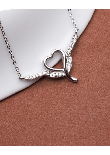 Luck Serisi Kanatlı Kalbim Gerdan Gümüş Kadın Kolye modelleri