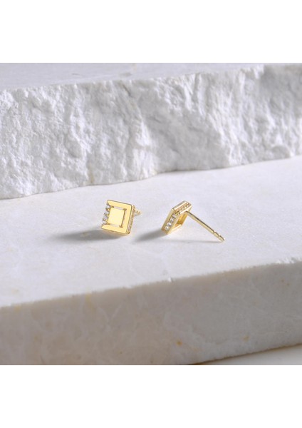 14 Ayar Altın Taşlı Kare Küpe