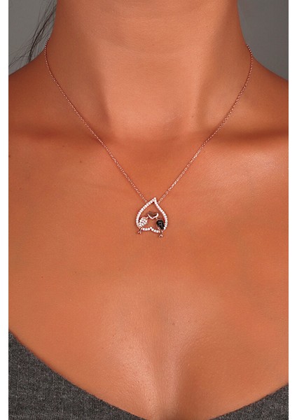 925 Ayar Rose Kaplamalı Beyaz Taşlı Kuşlu Kalp Gümüş Kolye