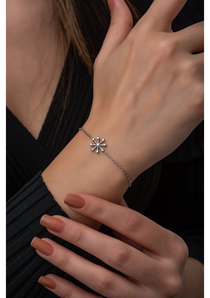 925 Ayar Rodyum Kaplama Beyaz Taşlı Kar Tanesi Gümüş Bileklik