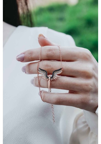 925 Ayar Rodyum Kaplamalı Beyaz Taşlı Melek Gümüş Kolye fiyatları