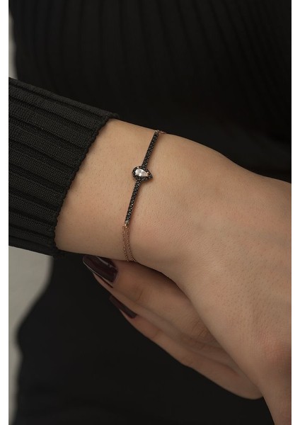 925 Ayar Rose Kaplamalı Siyah Taşlı Ortası Damla Taşlı Gümüş Bileklik