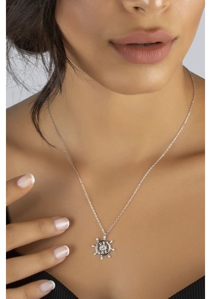 925 Ayar Swarovski Taşlı Gemi Dümeni Rodyum Kaplamalı Gümüş Kolye