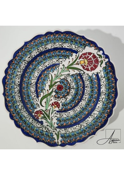 Aysun Hand Art Aysunhandart Ipek Desenle Bezenmiş Merkezinde Karanfil Motifli El Yapımı Seramik Tabak