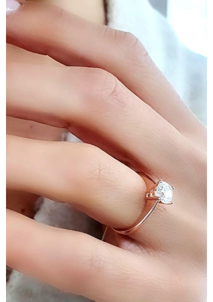 Sky Diamond Taşlı 925 ayar Gümüş Rose Altın Kaplama Tek Taş Yüzük