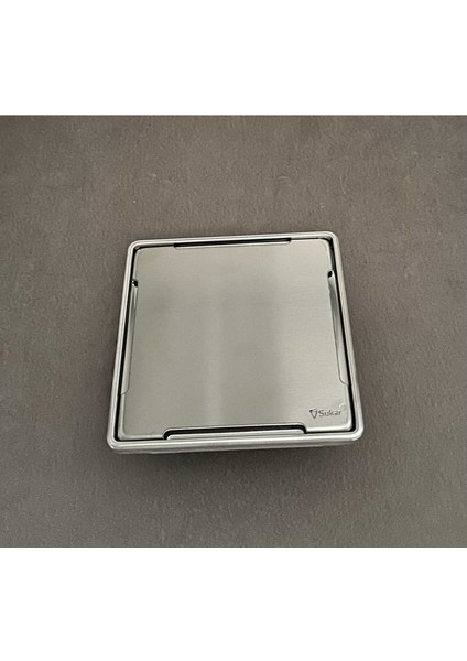 Sukar Line 9 Plain Paslanmaz Çelik Kasa Inox Duş Süzgeçi Ø50 Alttan Çıkış 15X15 cm 1153-1031599-01