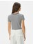 Crop Tişört Ribanalı Slim Fit Işleme Detaylı Kısa Kollu Bisiklet Yaka 4